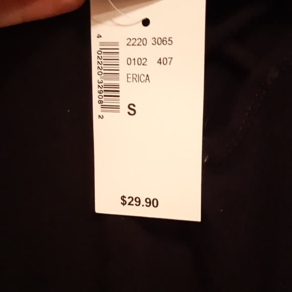 Black t-shirt with neck detail - Picture 3 of 4